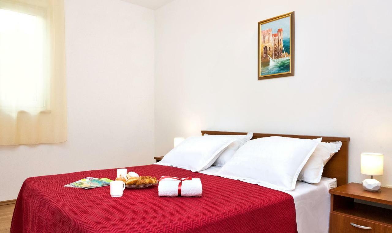 Apartmani Ami Podstrana Exteriér fotografie